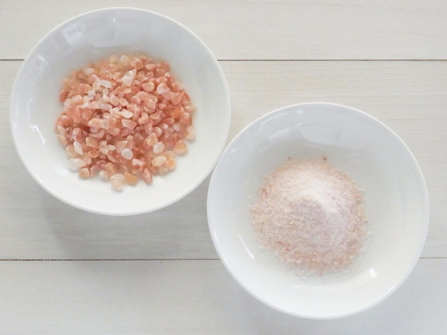 海塩と岩塩の違い お料理にはどちらを使ったらいいの